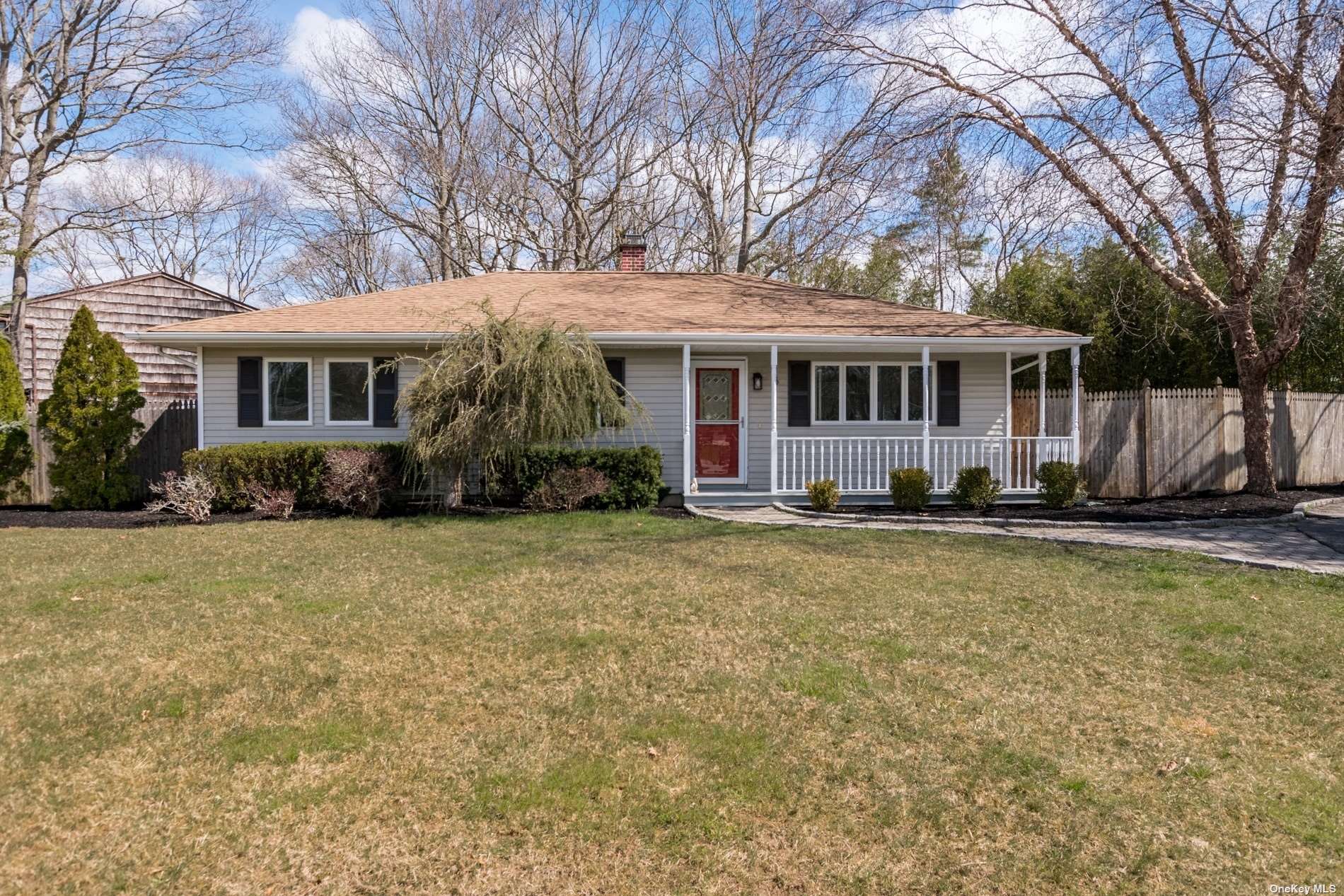 #1 photo, 5 Donack Lane, Bellport , NY 11713