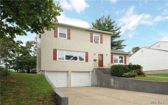 #1 photo, 39 Meadow St, Garden City , NY 11530