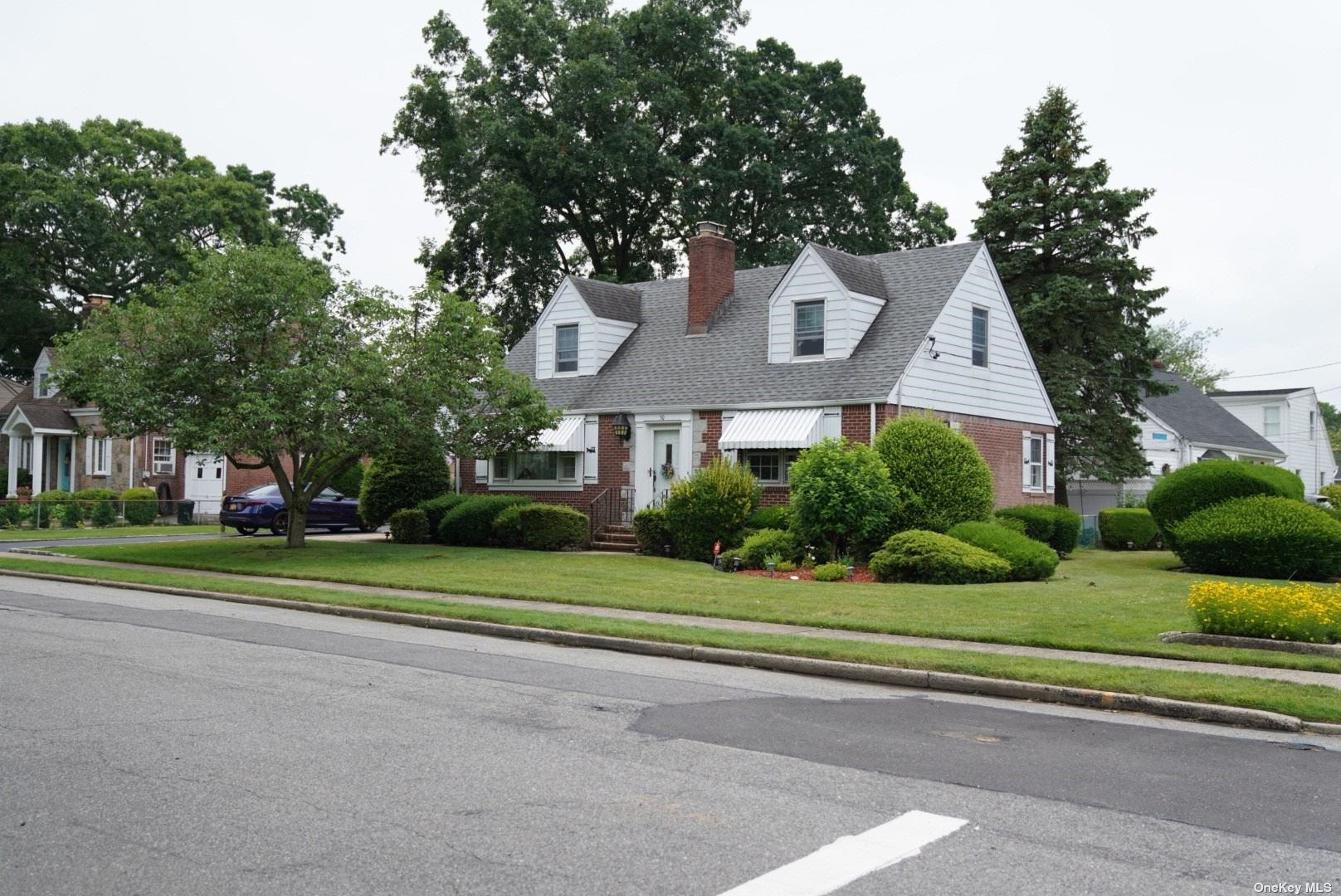 #1 photo, 50 Mayflower Avenue, Massapequa Park , NY 11762