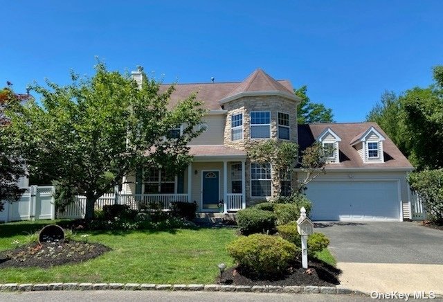 #1 photo, 6 Lilac Lane, Holtsville , NY 11742