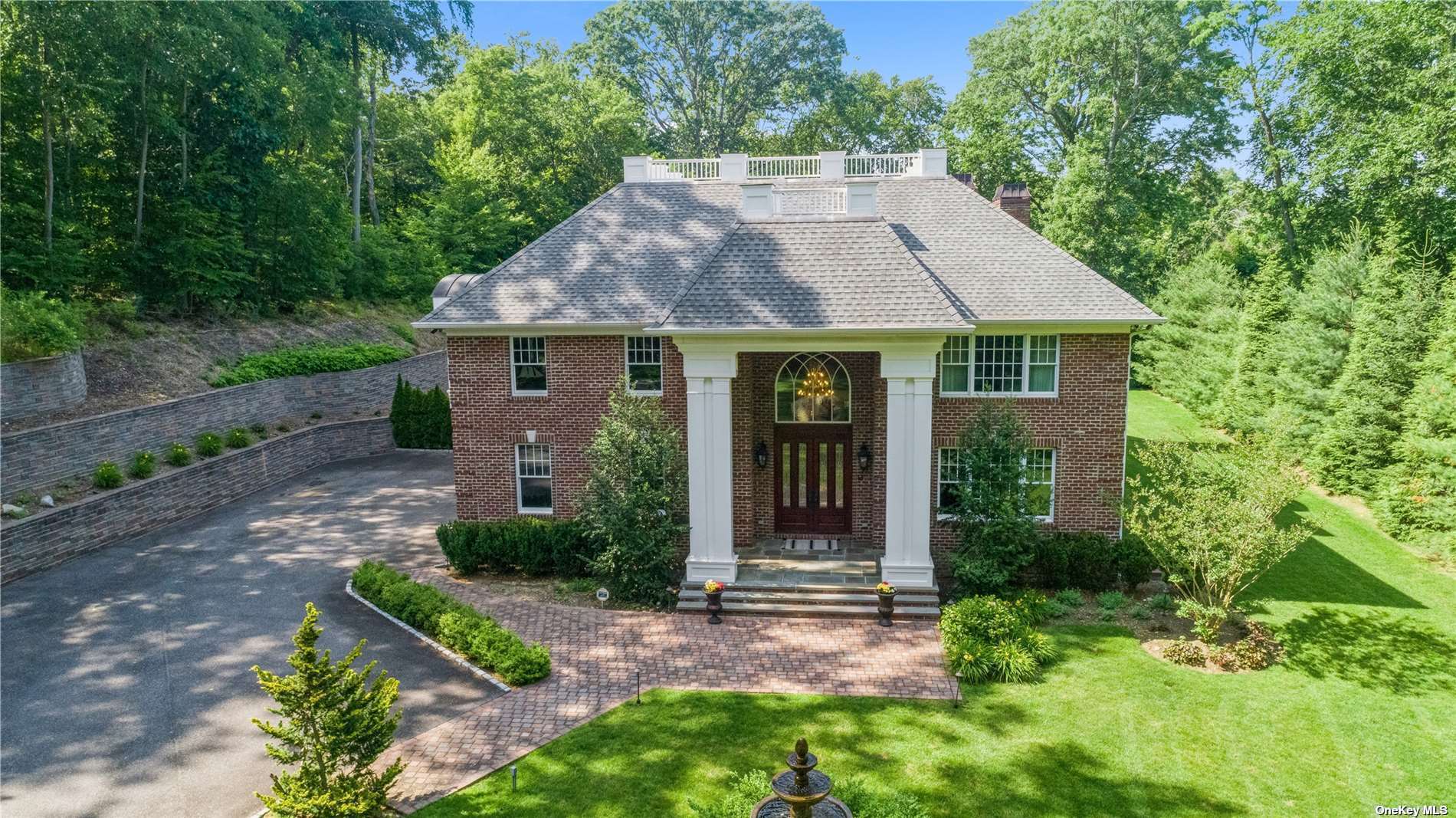 #1 photo, 35 Northern Boulevard, Oyster Bay Cove , NY 11771