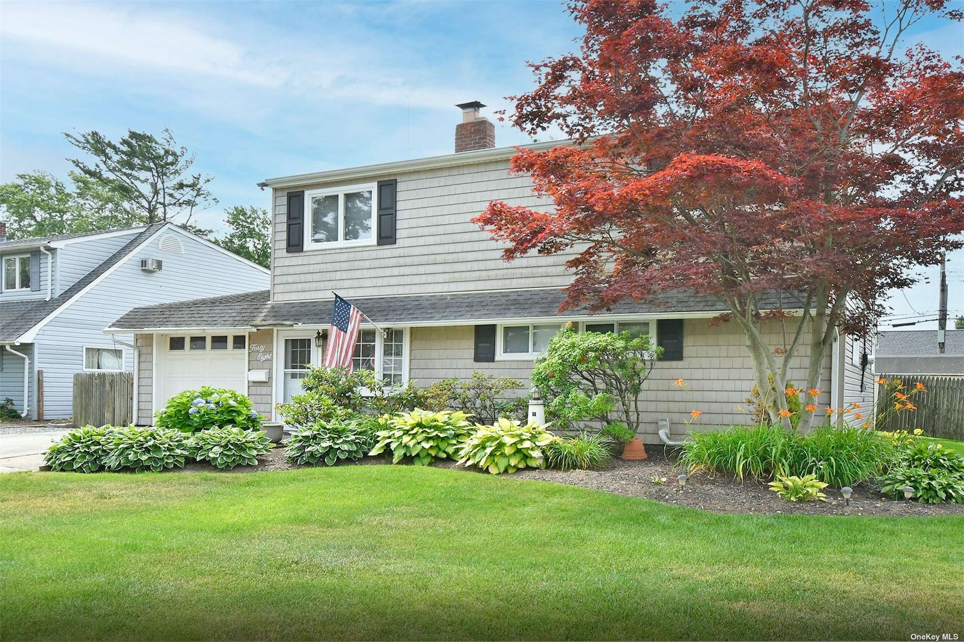 #1 photo, 48 Tardy Lane, ناسو Wantagh , NY 11793