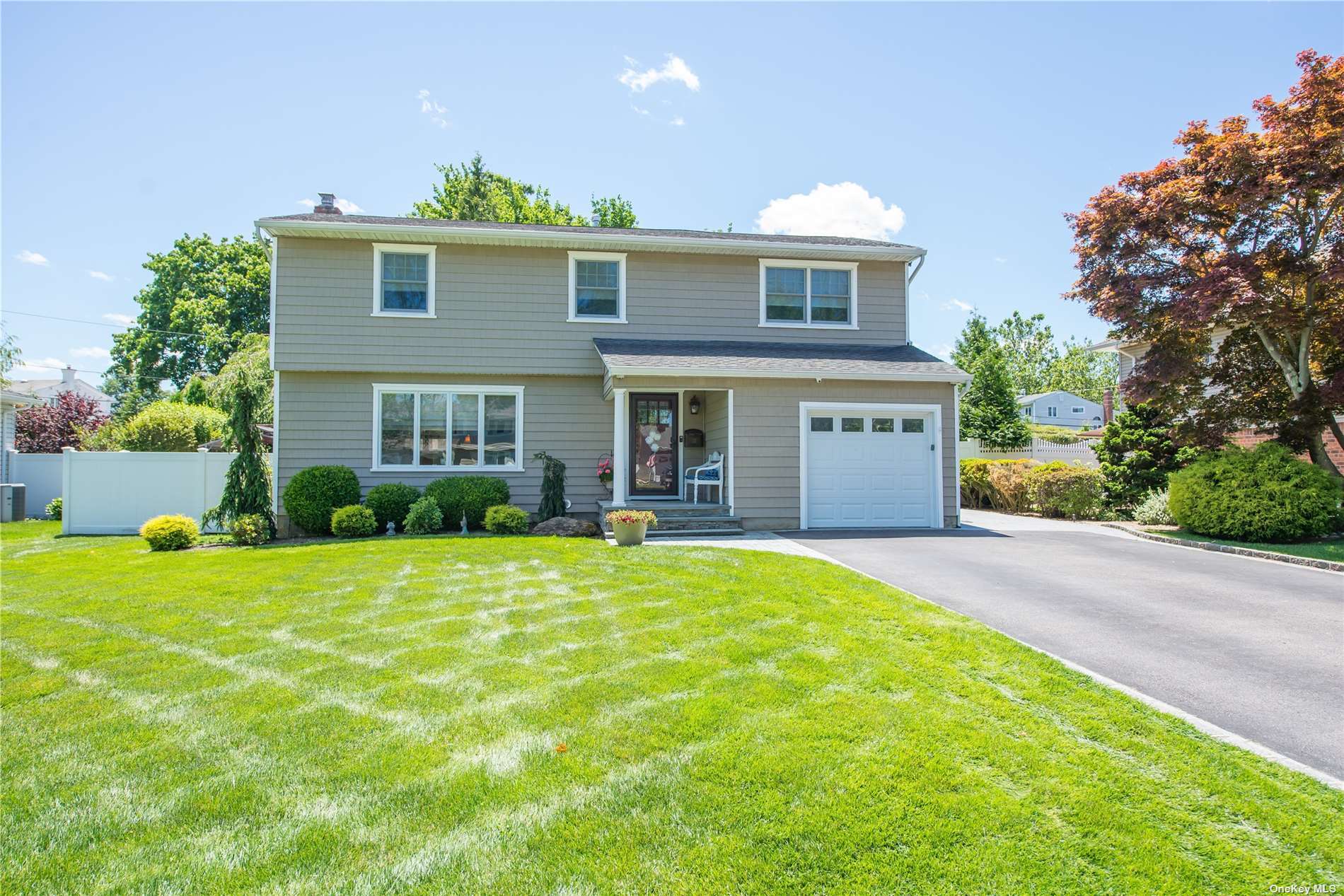 #1 photo, 22 Seminole Drive, Commack , NY 11725