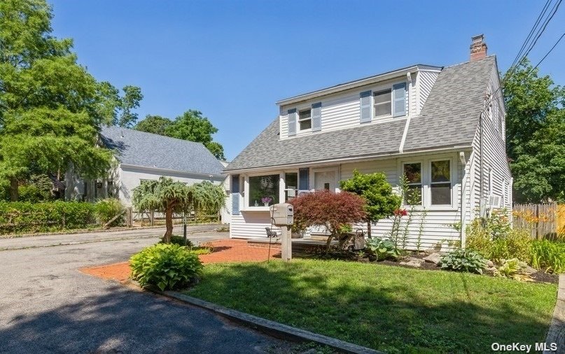 #1 photo, 13 Cliff Drive, Bayville , NY 11709