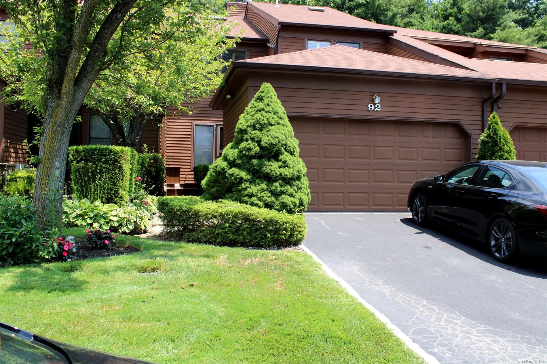 #1 photo, 92 Hunt Drive, Jericho , NY 11753
