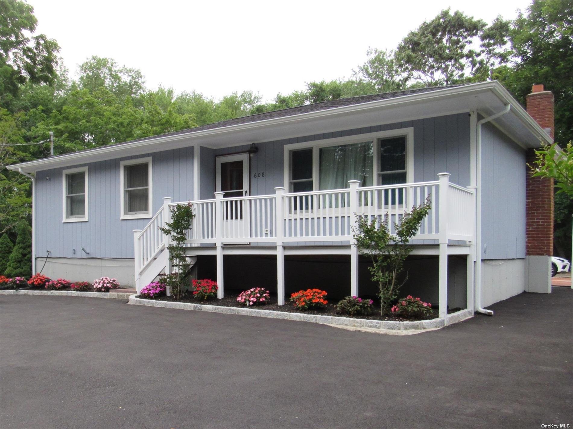 #1 photo, 608 Elton Street, サフォーク郡 Riverhead , NY 11901