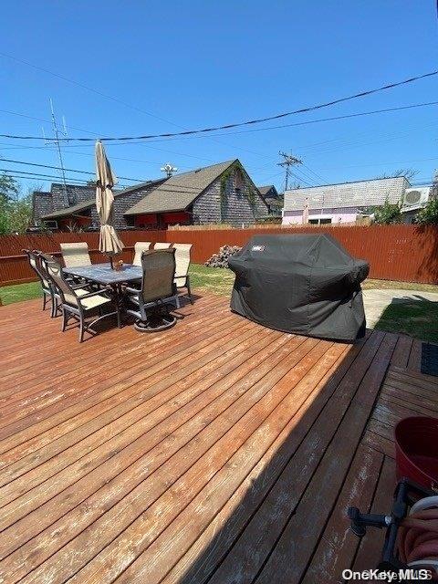 #15 photo, 664 Ocean Breeze, Ocean Beach , NY 11770