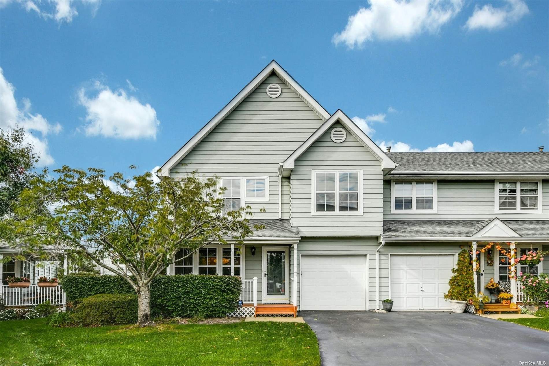 #1 photo, 52 Fairlawn Drive, Central Islip , NY 11722