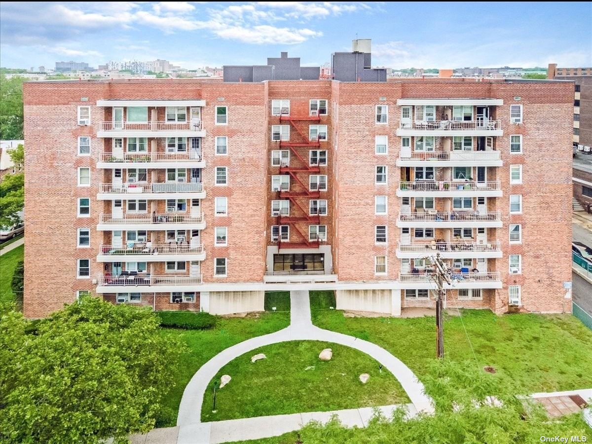 #1 photo, 1430 Seagirt Boulevard, Far Rockaway , NY 11691