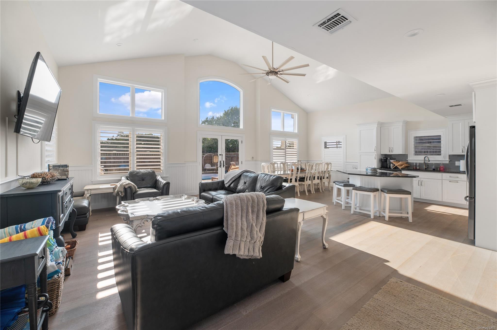 #2 photo, 338 Surf Road, Ocean Beach , NY 11770