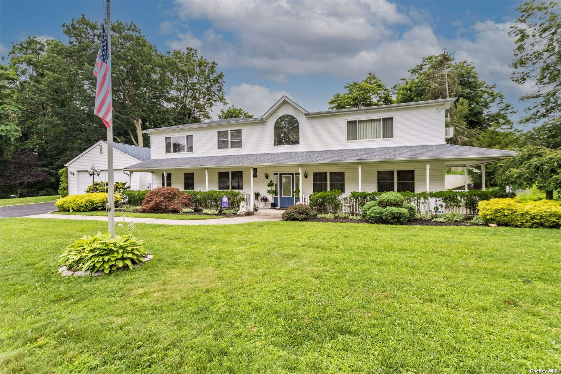 #1 photo, 58 Tyler Avenue, サフォーク郡 Sound Beach , NY 11789