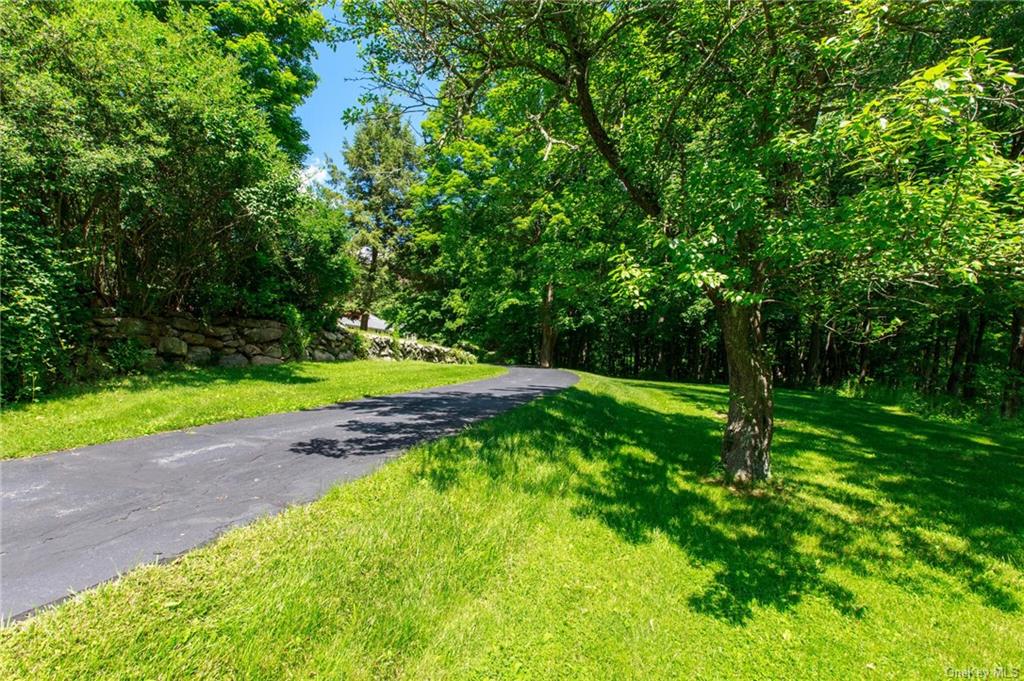 #1 photo, 382 Farm To Market Road, Patterson , NY 10509