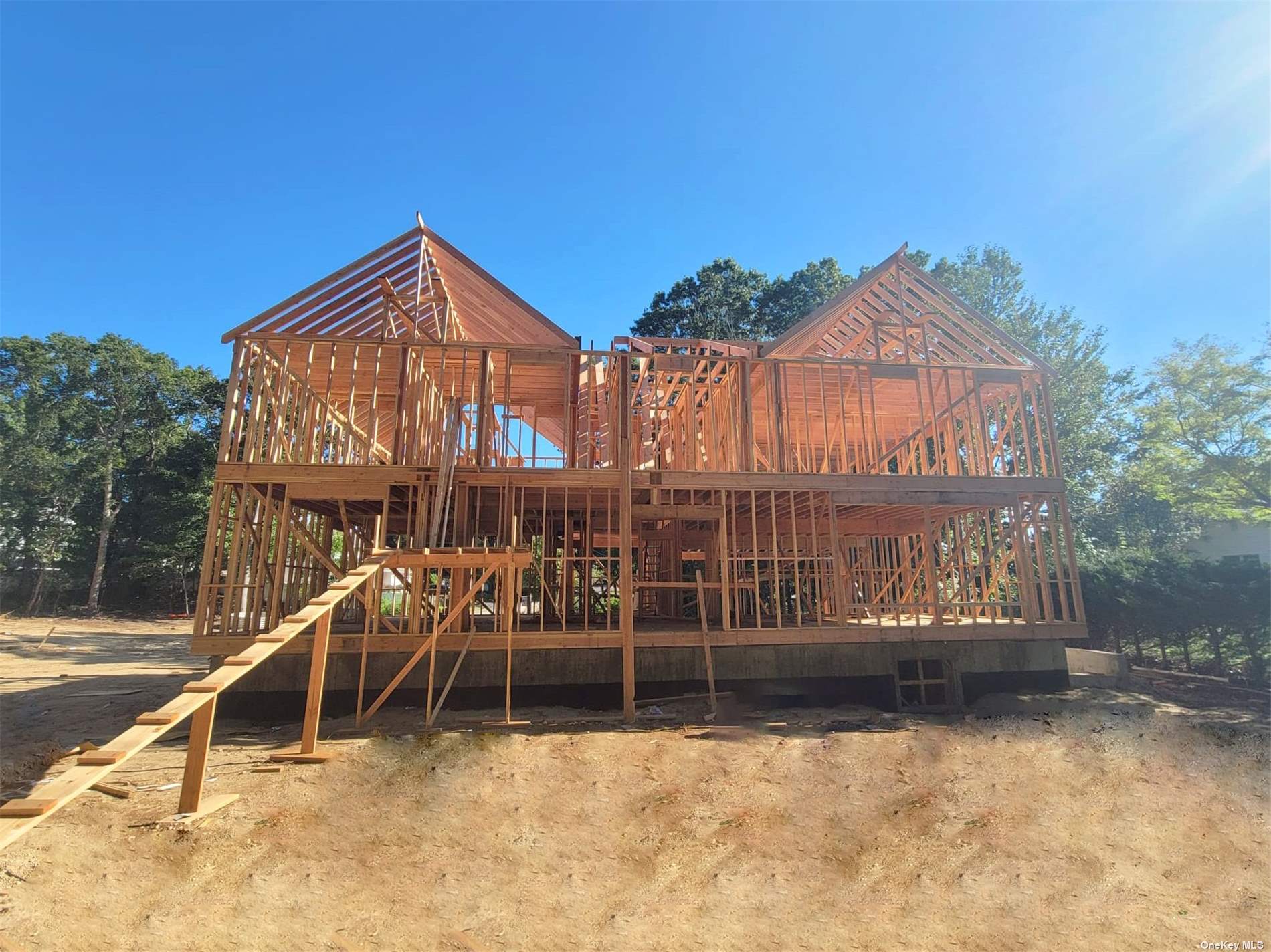 #1 photo, 5 Arthur Place, 东长岛 史密斯敦 Smithtown , NY 11787