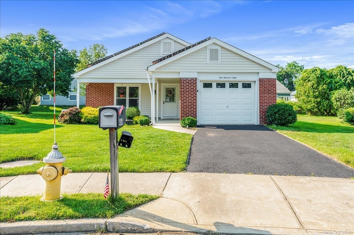 #1 photo, 460 Summerwood, 롱 아일랜드 Ridge , NY 11961