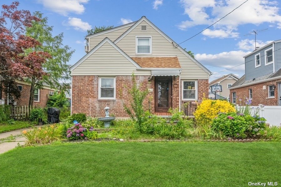 #1 photo, 432 White Road, 롱 아일랜드 Mineola , NY 11501