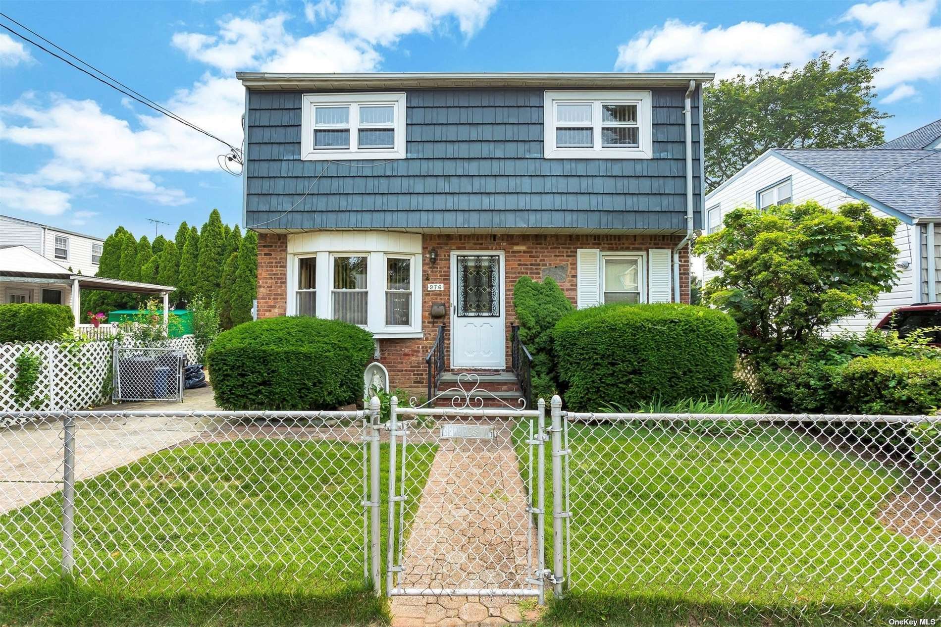 #1 photo, 976 N 5th Street, 长岛 New Hyde Park , NY 11040