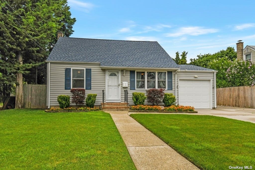 #1 photo, 155 Walker Street, West Babylon , NY 11704