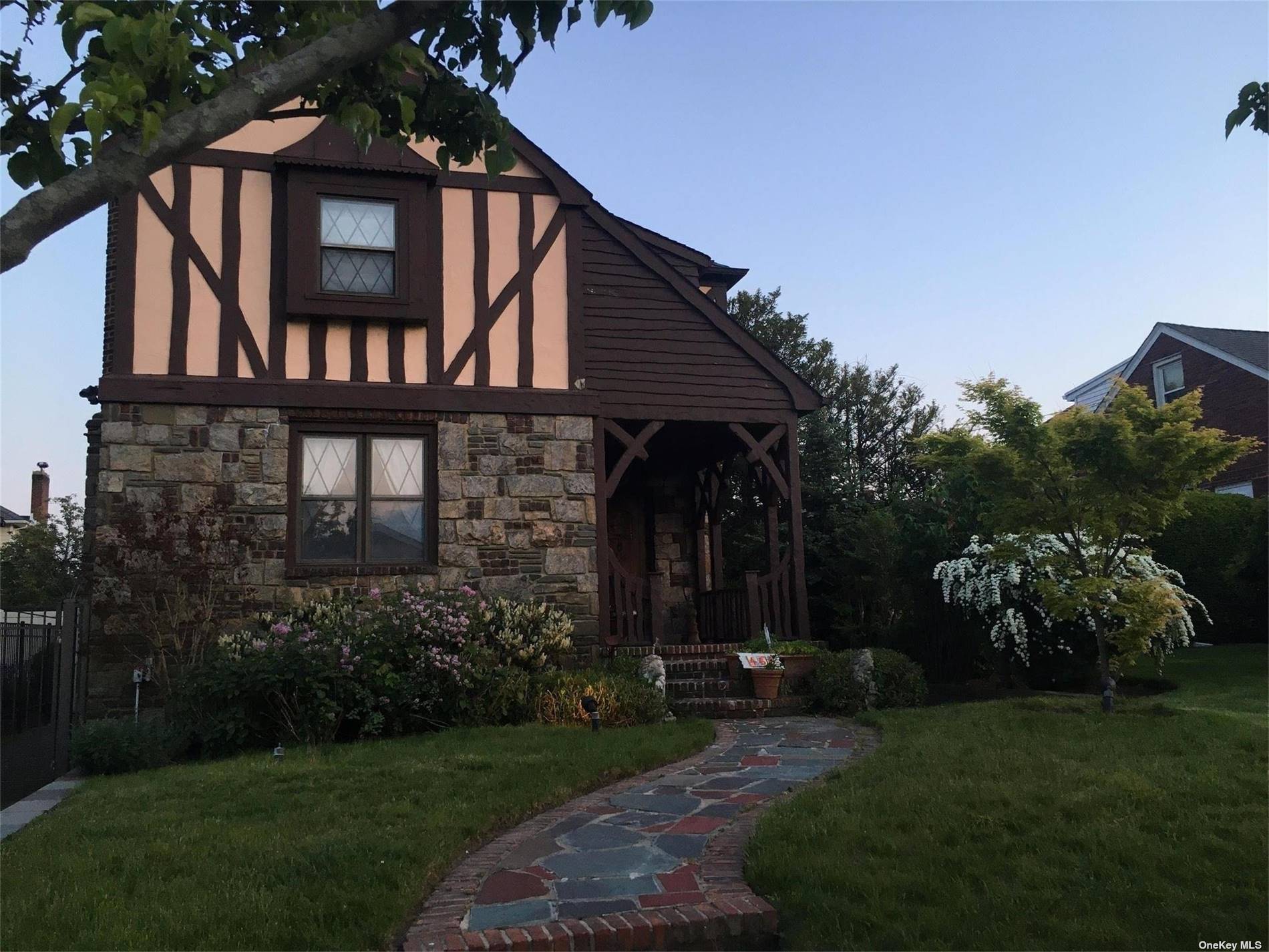 #1 photo, 466 Walnut Street, Long Beach , NY 11561