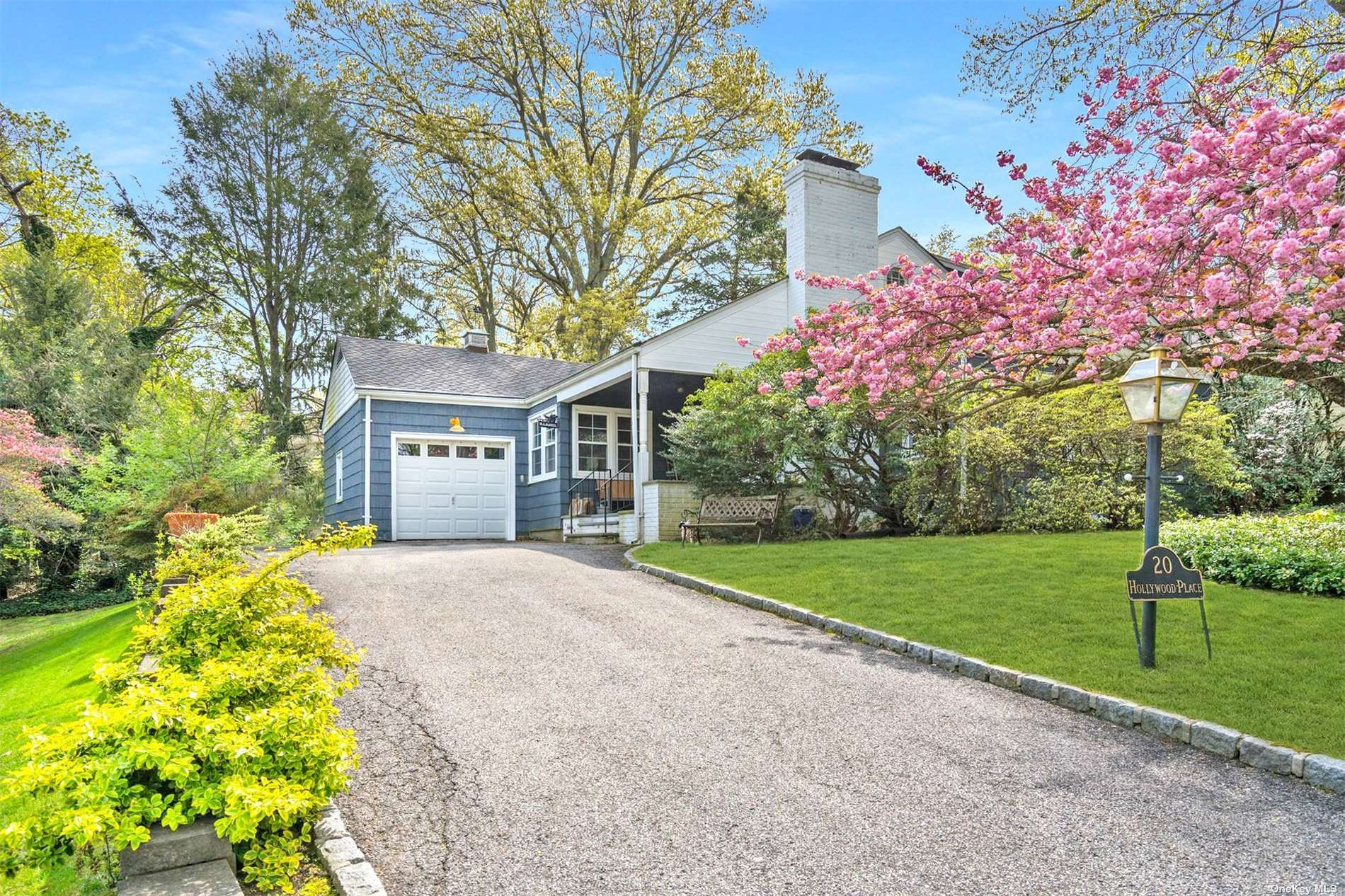 #1 photo, 20 Hollywood Place, Huntington , NY 11743