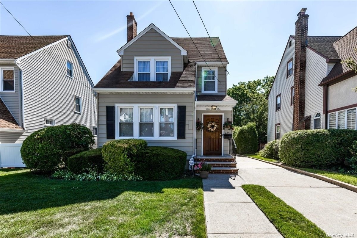 #1 photo, 425 Wellington Road, ナッソー郡 Mineola , NY 11501