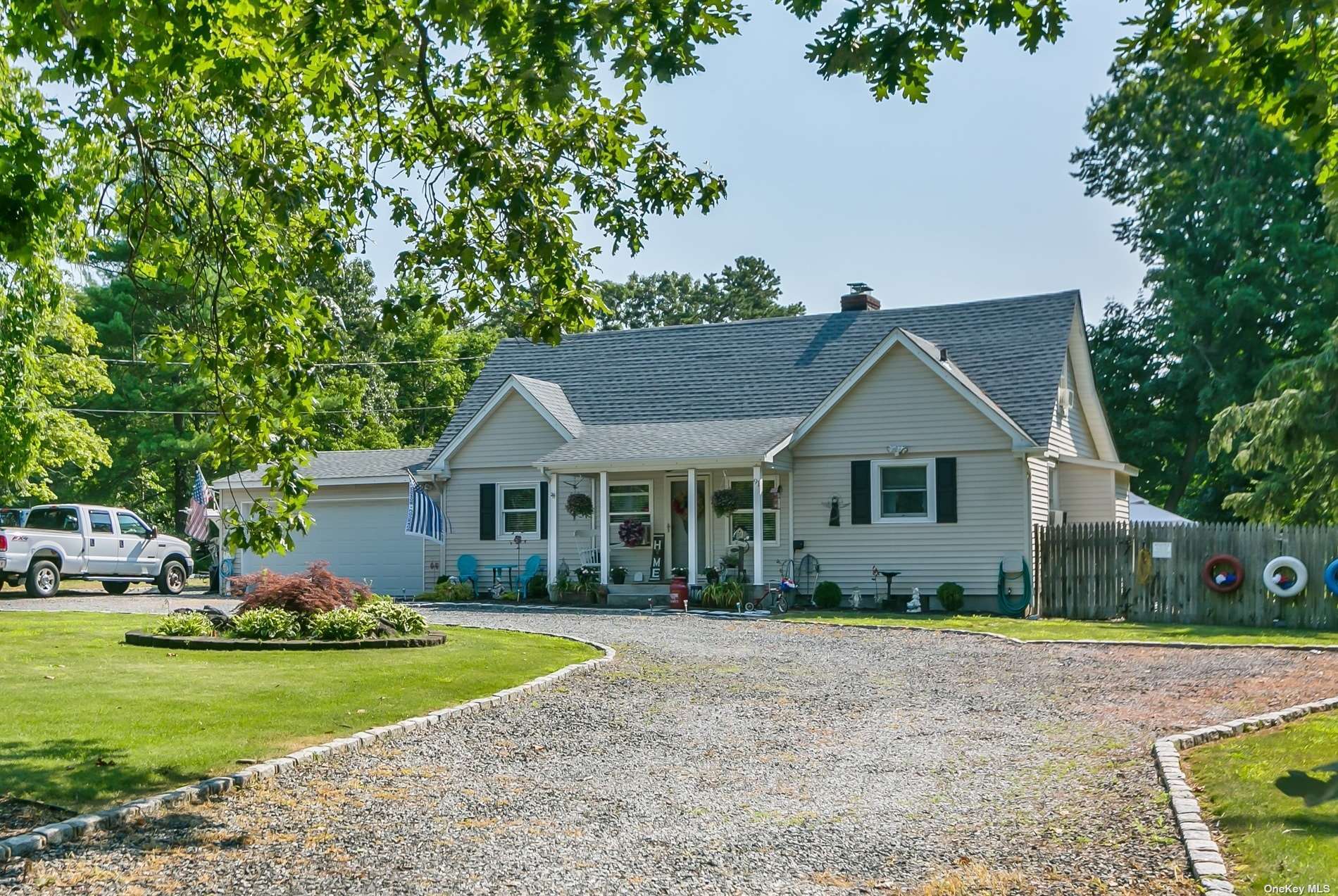 #1 photo, 91 N Coleman Road, Саффолк ‖ Centereach , NY 11720