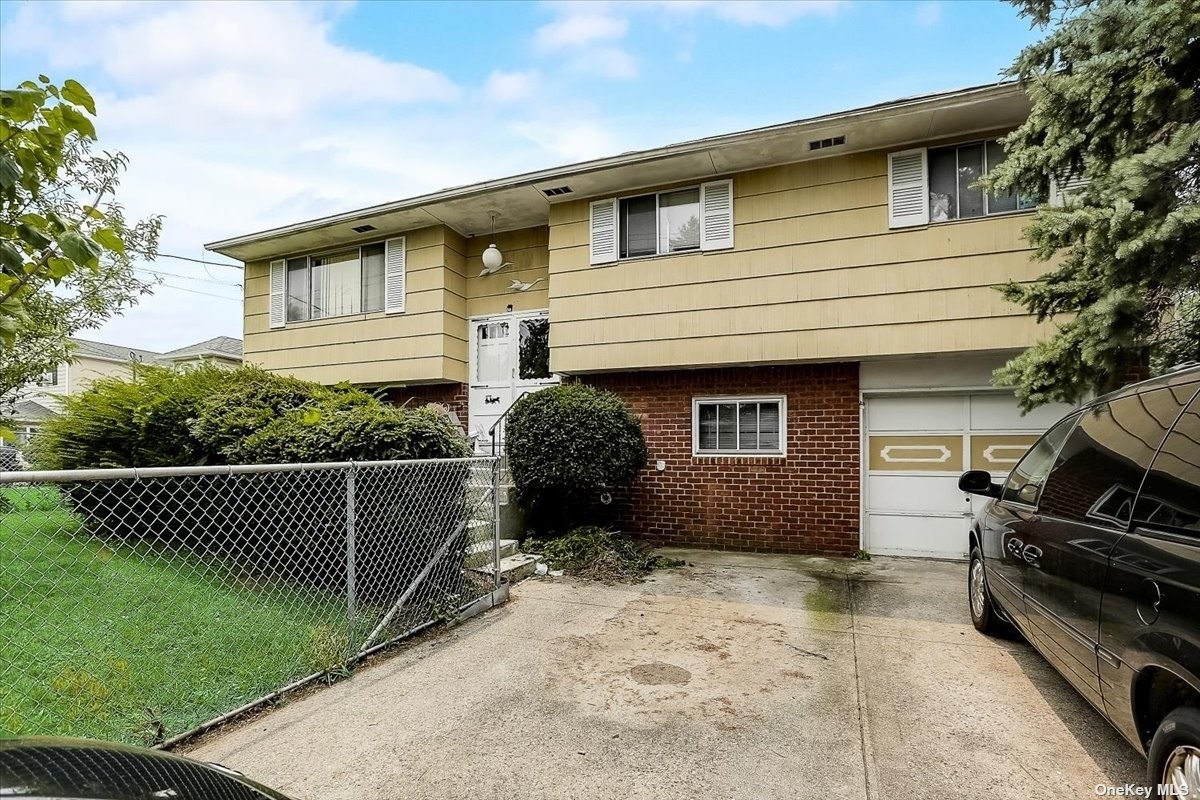 #1 photo, 874 Main Street, Farmingdale , NY 11735