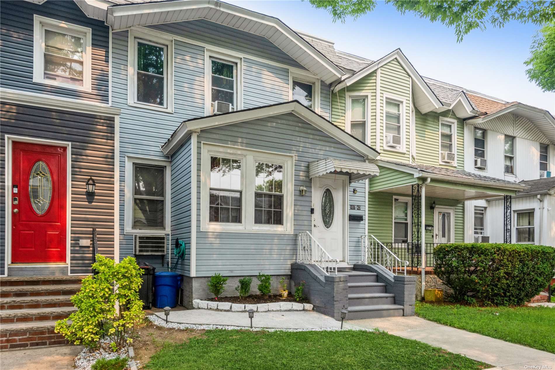 #1 photo, 107-43 111th Street, 뉴욕퀸즈 Richmond Hill South , NY 11419