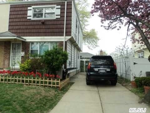 #1 photo, 72-14 162nd St, फ्रेश मेडॉस Fresh Meadows , NY 11365