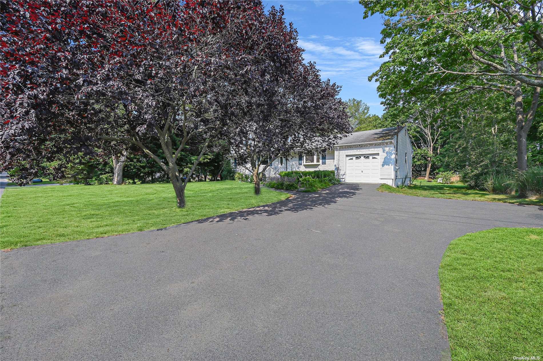 #1 photo, 89 Chichester Avenue, Center Moriches , NY 11934