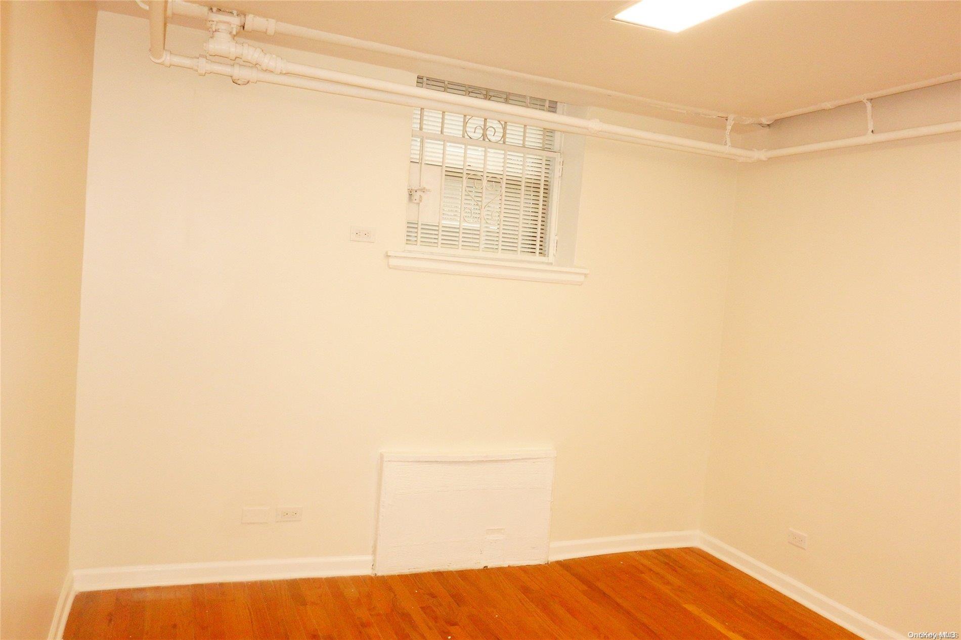 #2 photo, 143-45 Sanford Avenue, クイーンズ区 Flushing , NY 11355