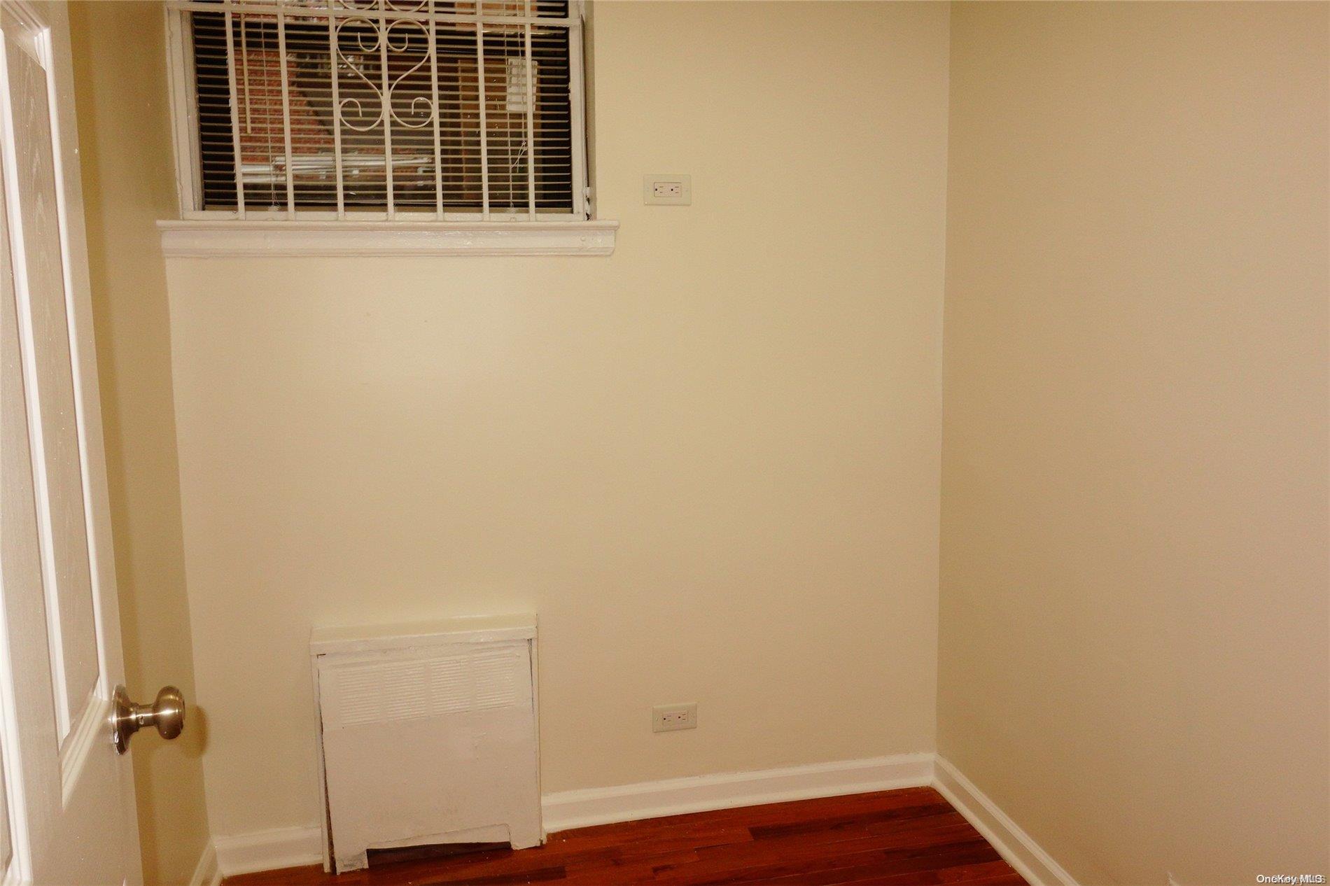 #3 photo, 143-45 Sanford Avenue, クイーンズ区 Flushing , NY 11355