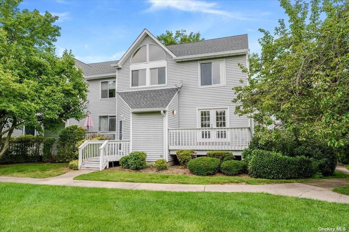 #1 photo, 35 Gibbs Road, 롱 아일랜드 Coram , NY 11727