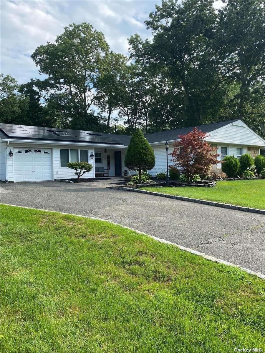 #1 photo, 11 Beaverdale Lane, Stony Brook , NY 11790