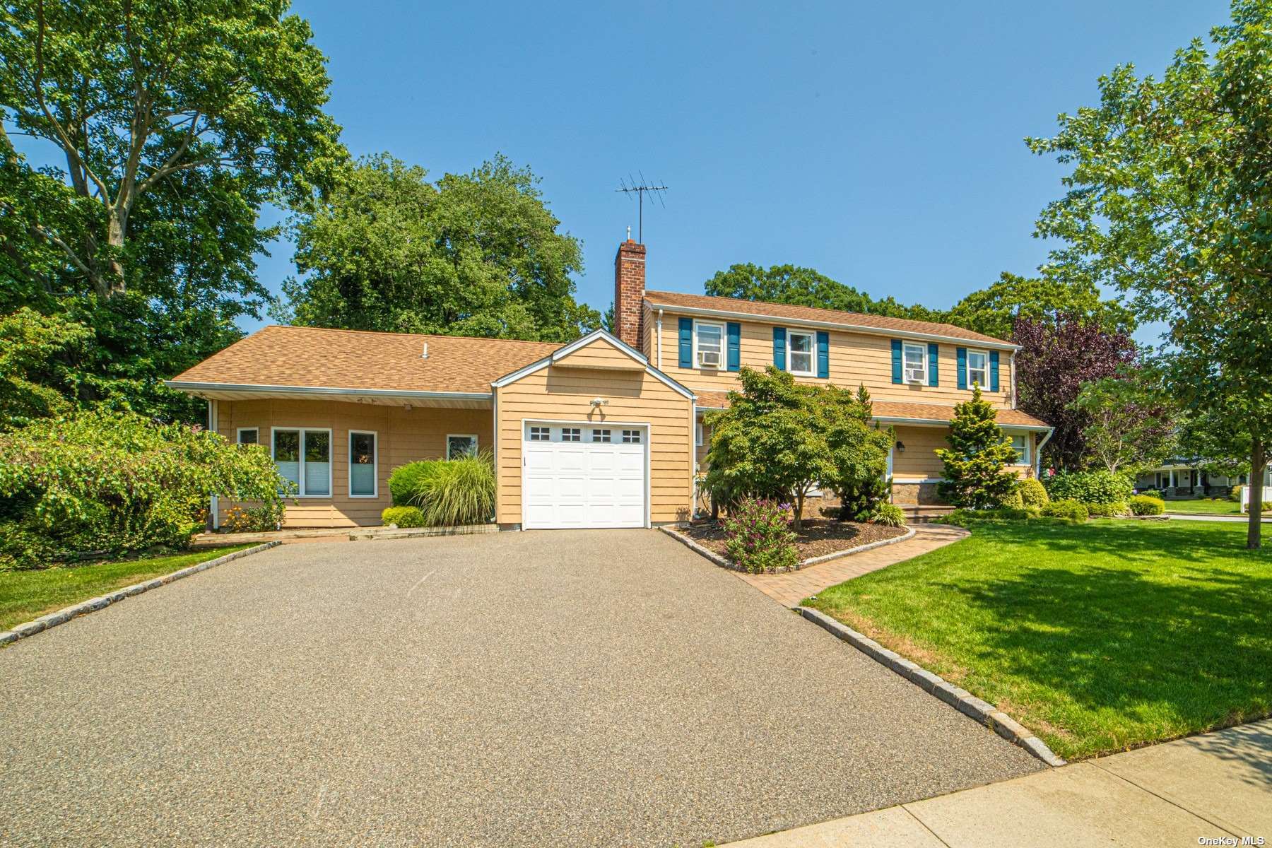 #1 photo, 1637 Jane Street, Wantagh , NY 11793
