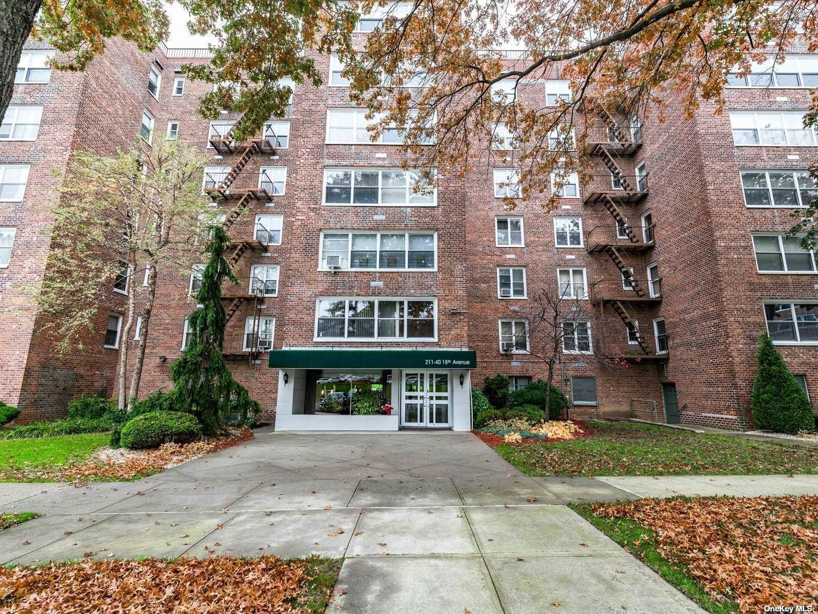 #1 photo, 211-40 18th Avenue, কুইন্‌স Bayside , NY 11360