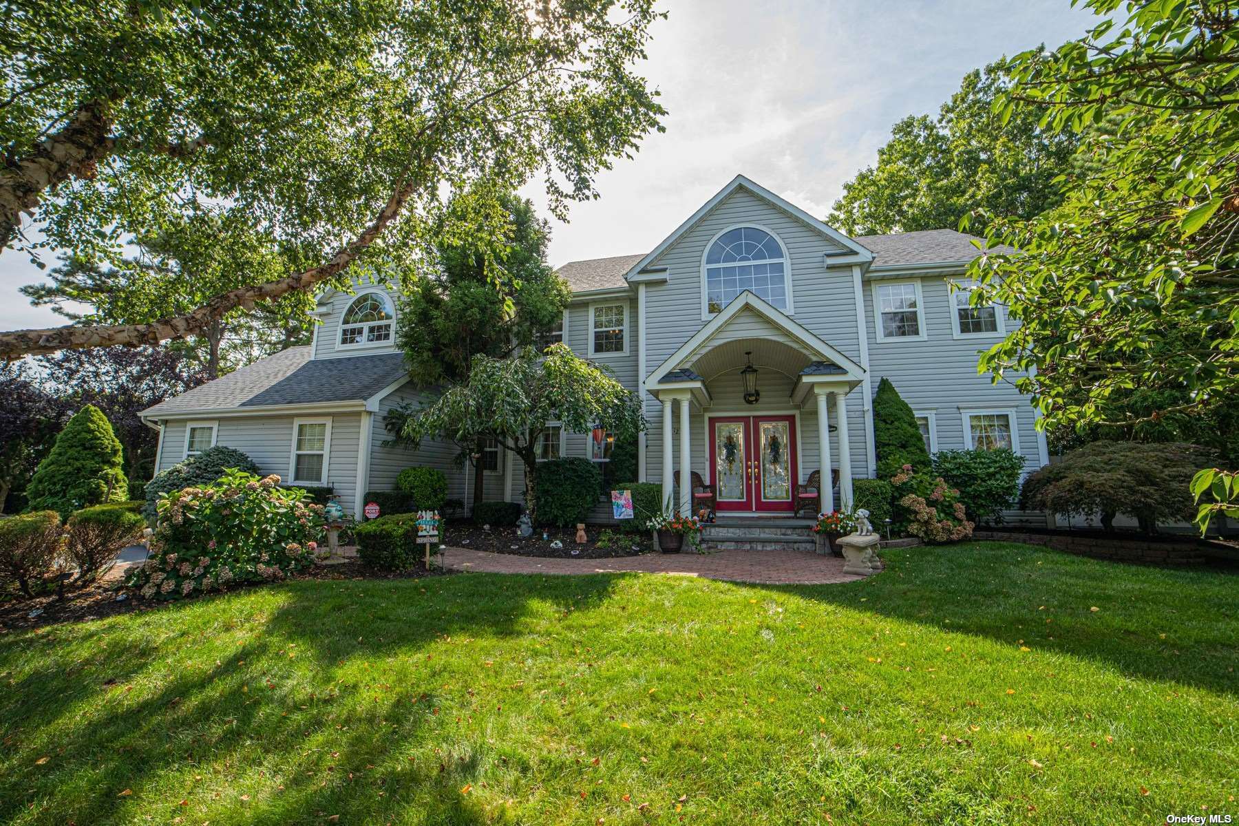 #1 photo, 12 Varsity Boulevard, East Setauket , NY 11733