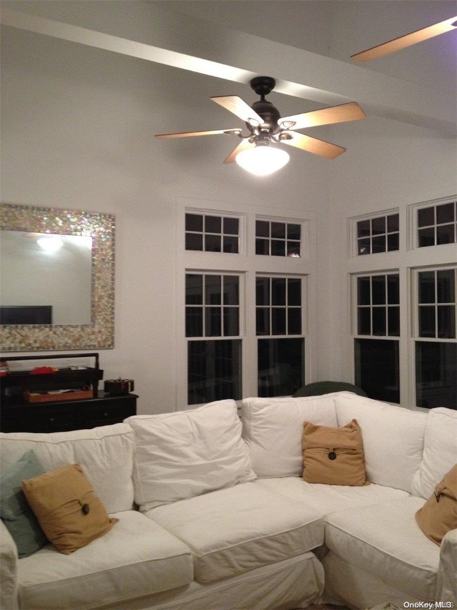 #4 photo, 687 Ocean Breeze, Ocean Beach , NY 11770