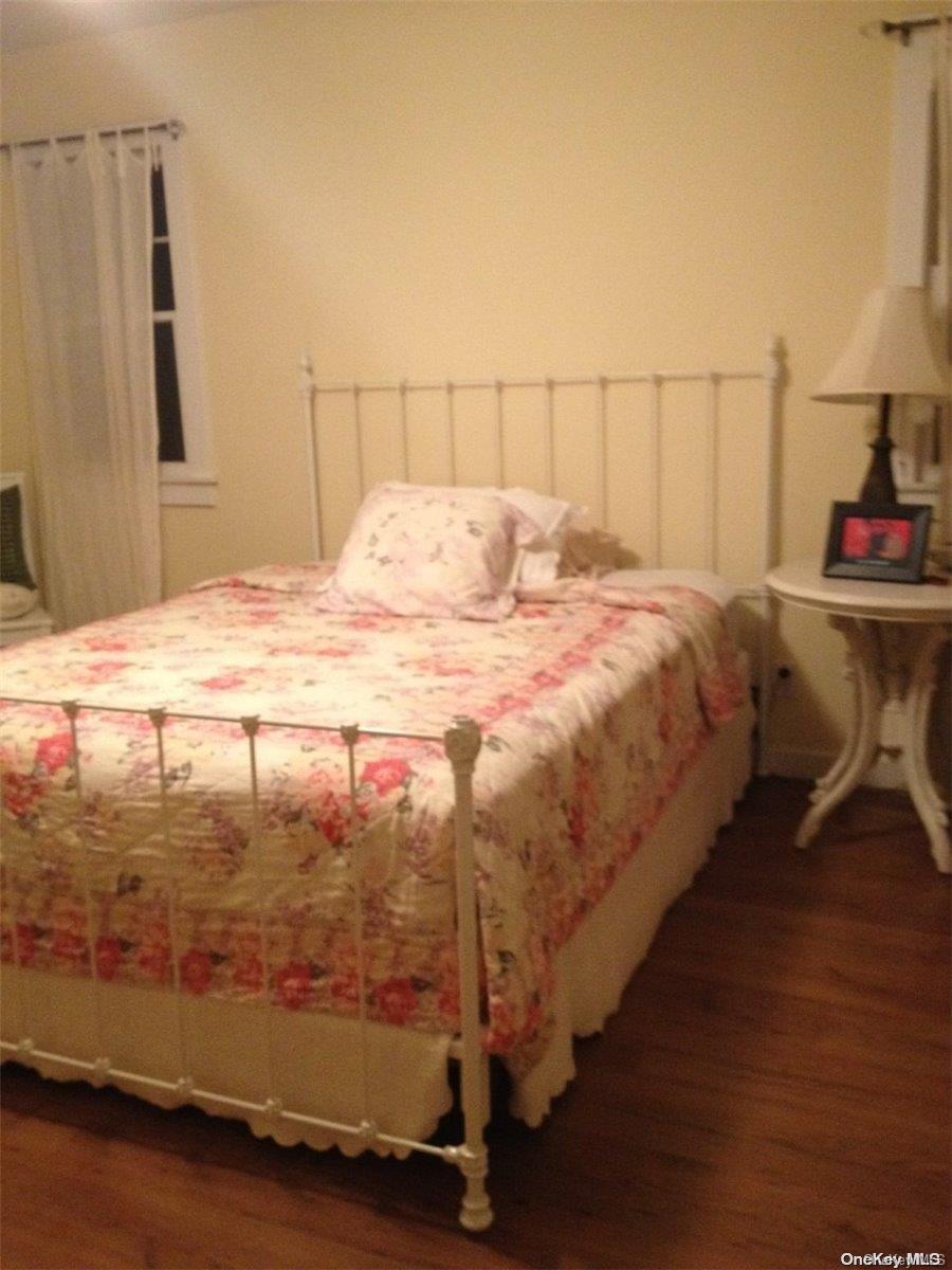 #7 photo, 687 Ocean Breeze, Ocean Beach , NY 11770