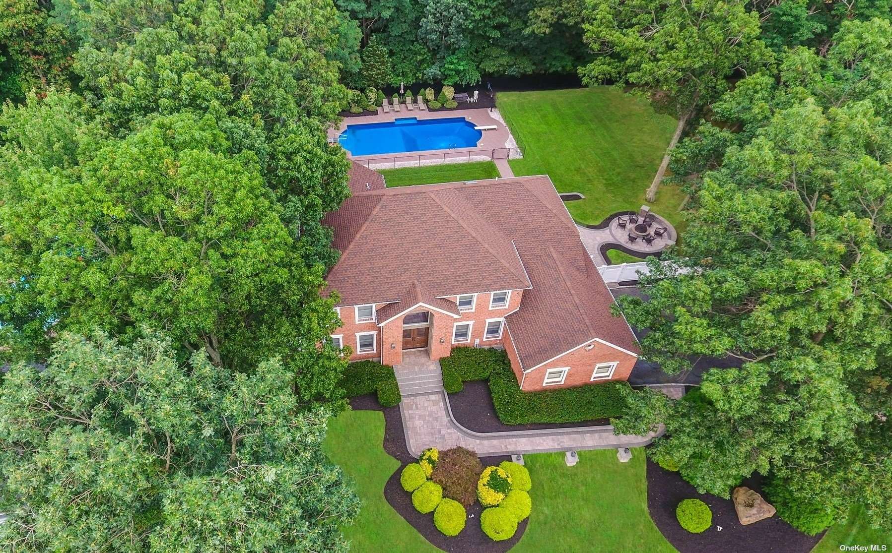 #1 photo, 44 Niagara Street, サフォーク郡 Miller Place , NY 11764