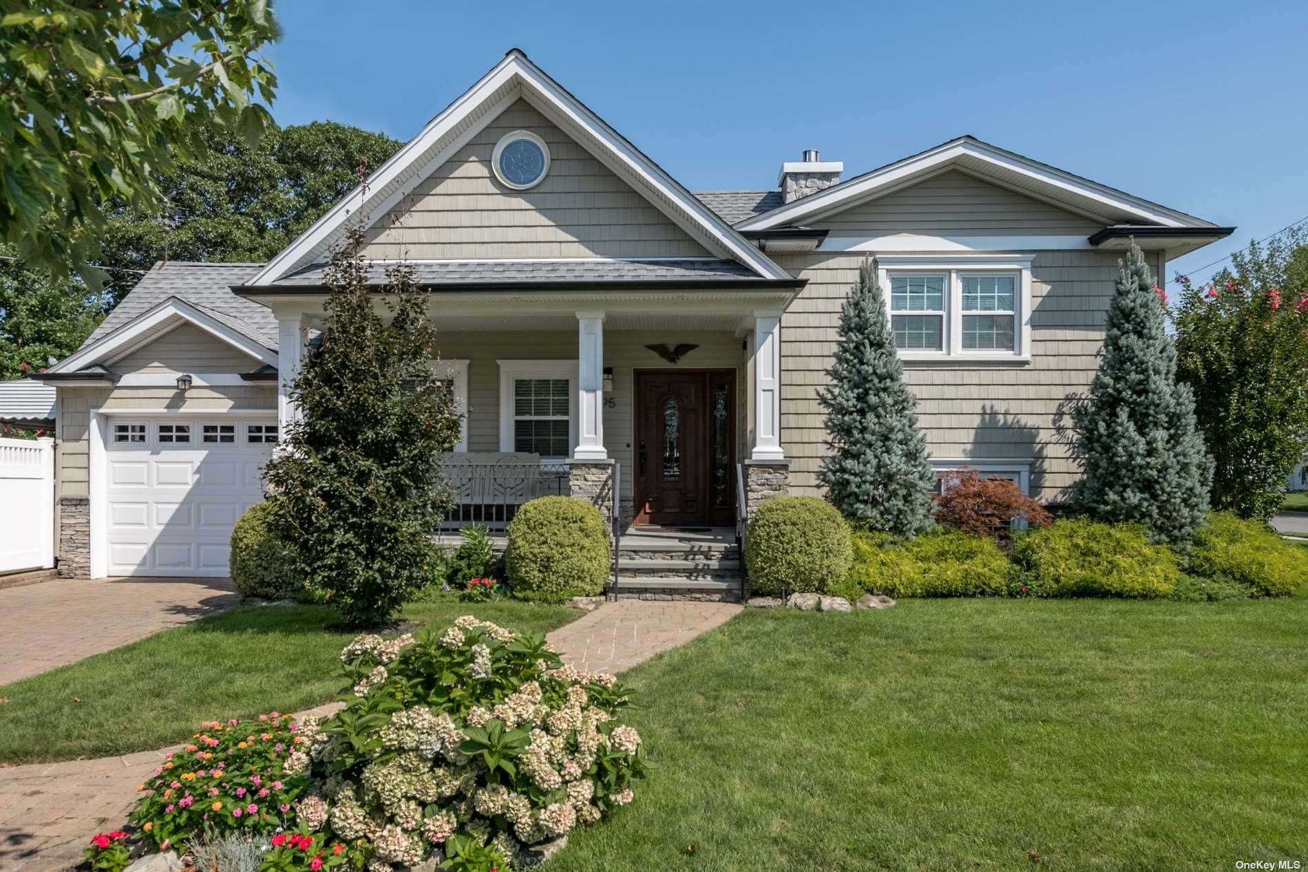 #1 photo, 95 Henrietta Avenue, 長島 Oceanside , NY 11572