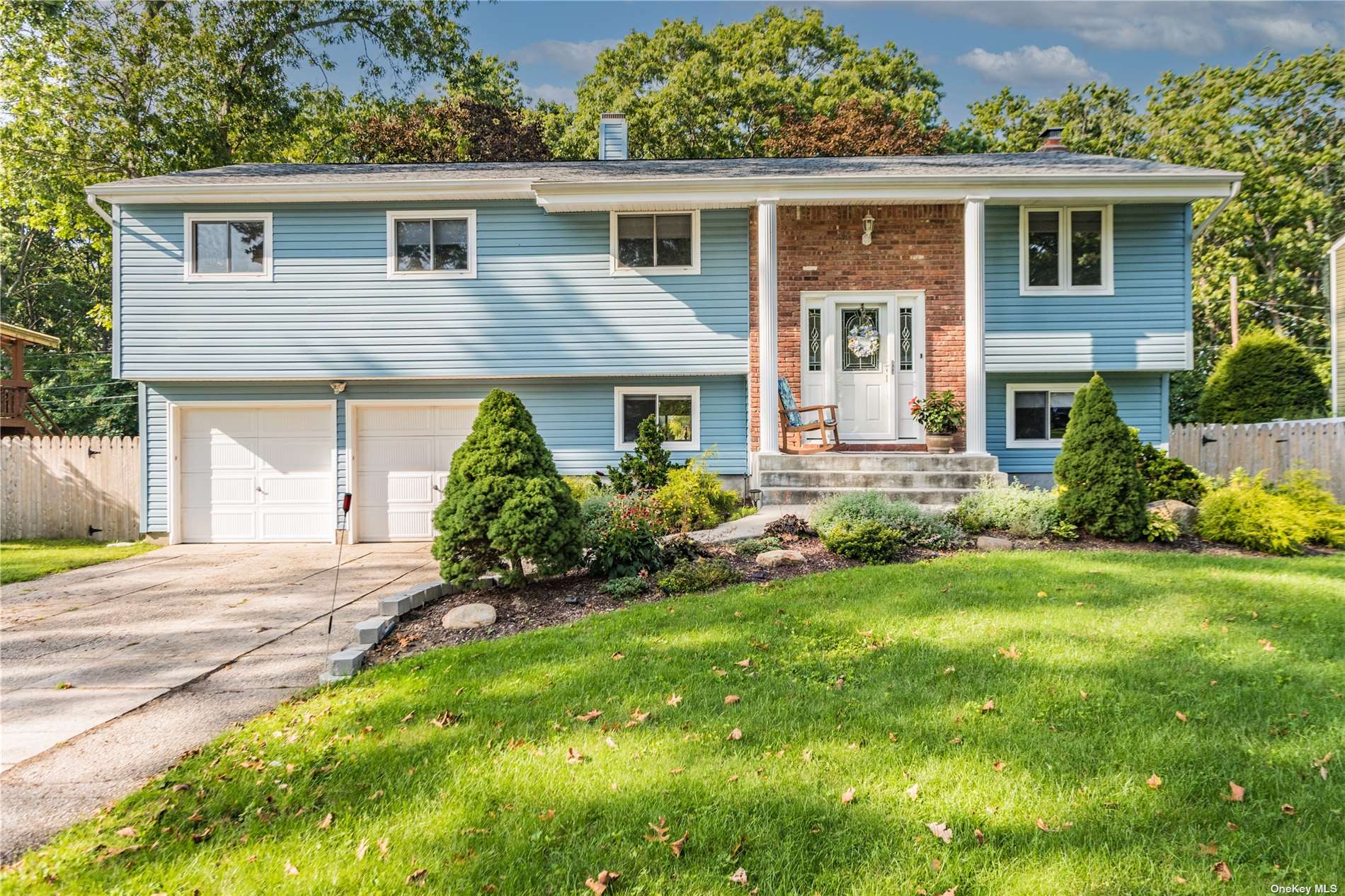 #1 photo, 11 Stanwich Road, Smithtown , NY 11787