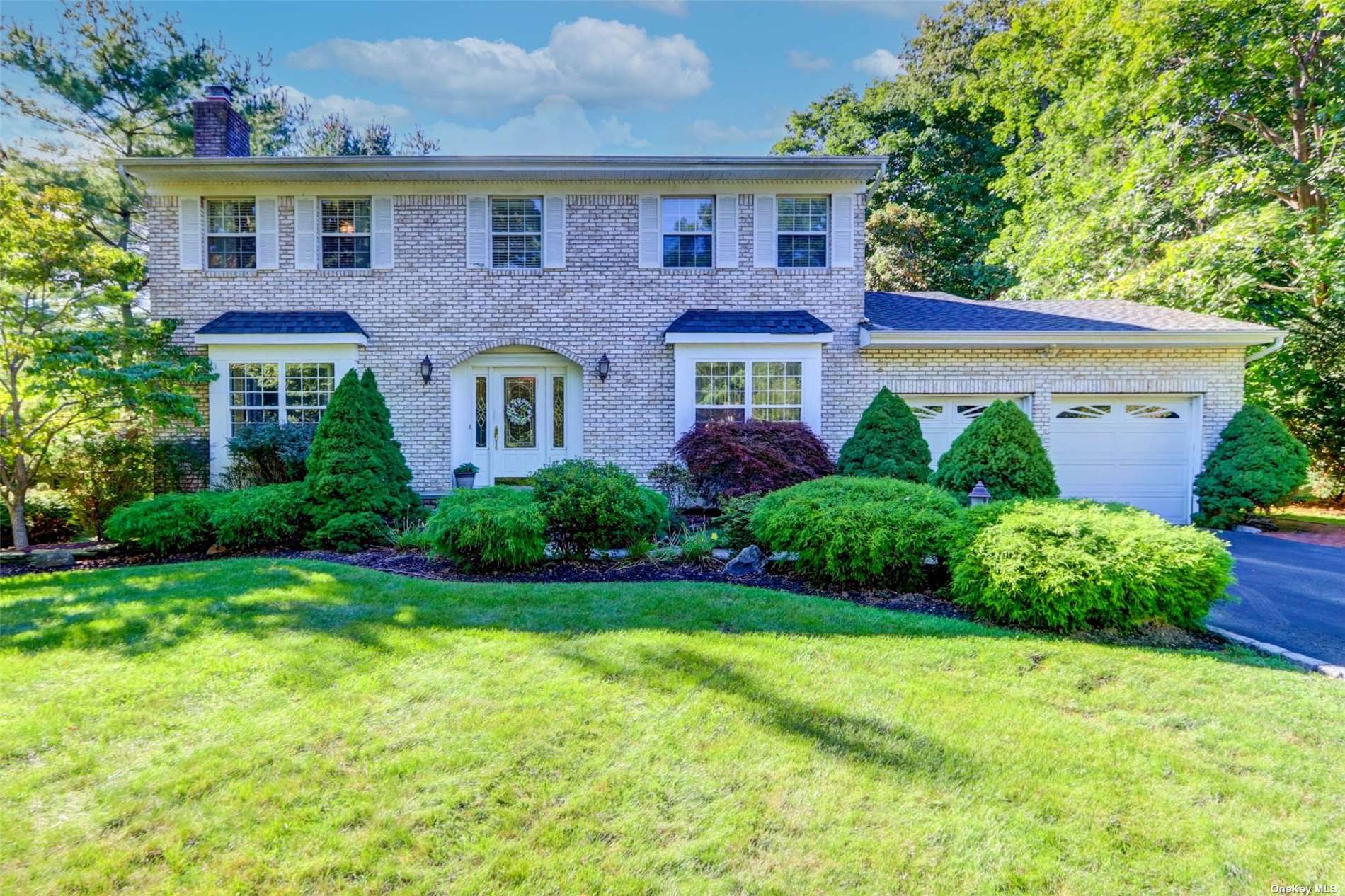 #1 photo, 6 Pia Court, サフォーク郡 Hauppauge , NY 11788