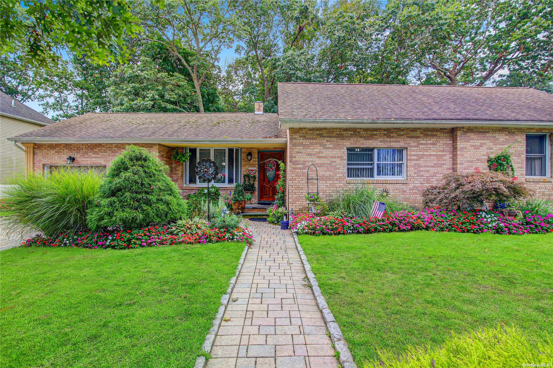 #1 photo, 68 Rushmore Street, South Huntington , NY 11746