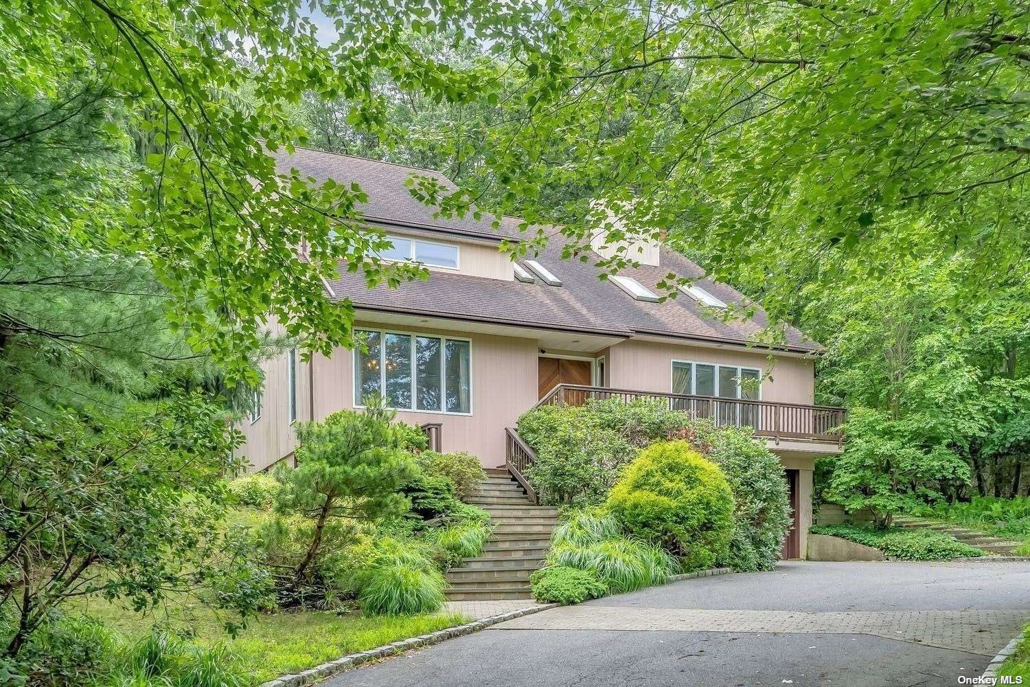 #1 photo, 1066 Fort Salonga Road, サフォーク郡 Northport , NY 11768