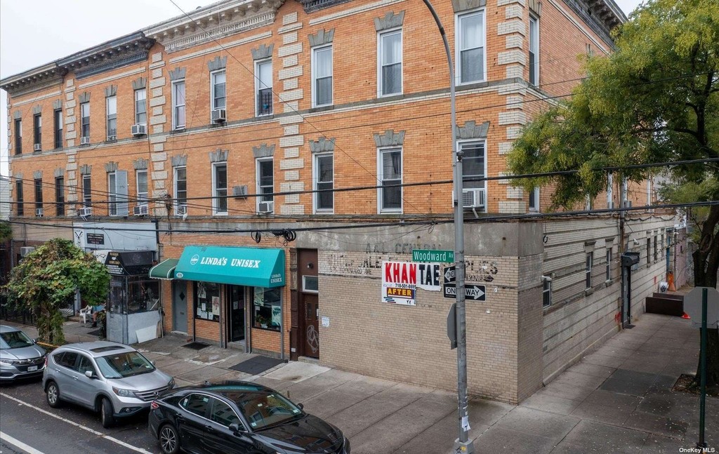 #1 photo, 576-580 Woodward Avenue, كوينز Ridgewood , NY 11385
