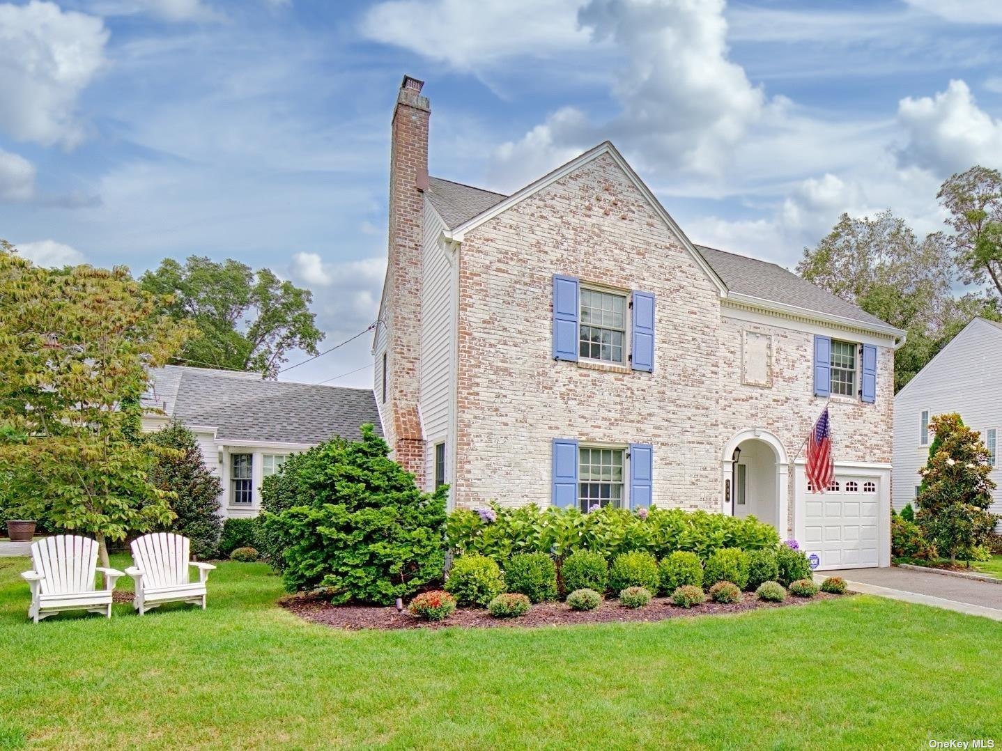 #1 photo, 109 Huntington Road, Garden City , NY 11530