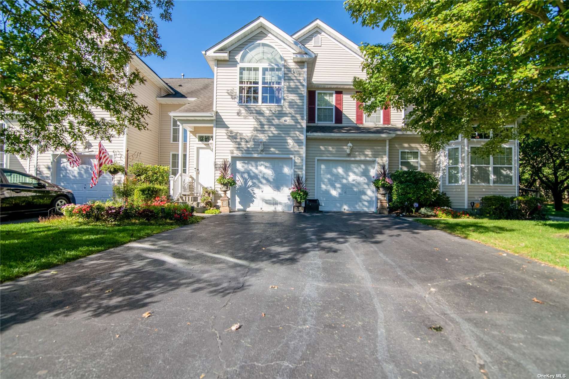 #1 photo, 172 Kettles Lane, Medford , NY 11763