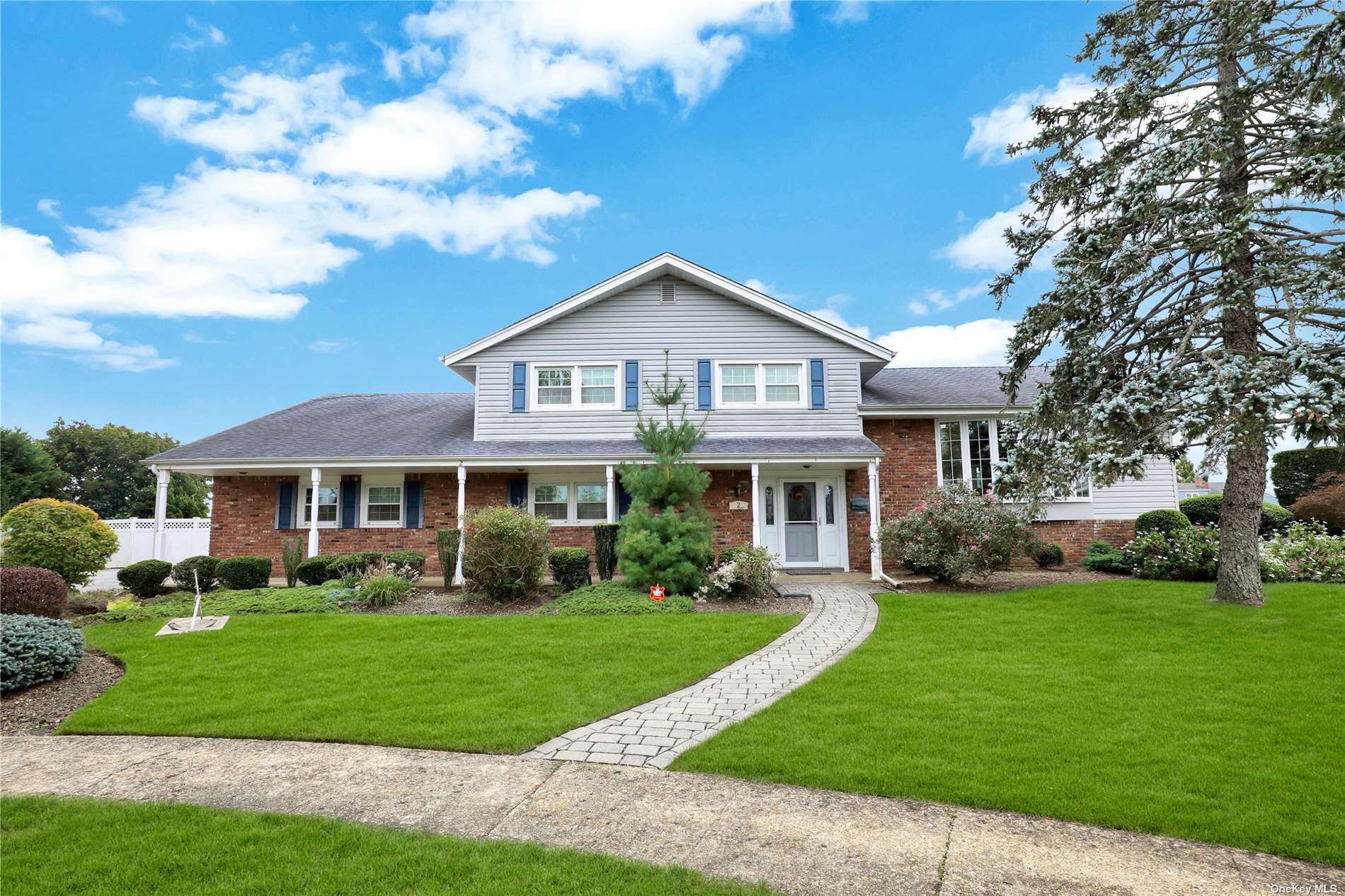 #1 photo, 2 Overlea Court, 长岛 Massapequa Park , NY 11762