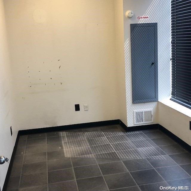 #3 photo, 51 Park Avenue, サフォーク郡 Bay Shore , NY 11706