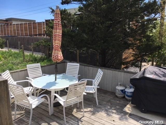 #20 photo, 190 Clipper, Ocean Beach , NY 11770